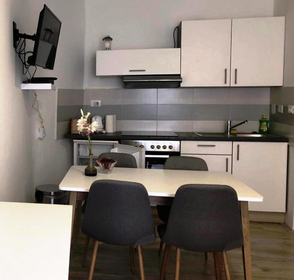 Monte B. Exclusive Apartment Rovigno Esterno foto